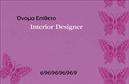 Επαγγελματική κάρτα για Interior Designers Η ιδανική επιλογή για κάθε Interior Designer, αυτή η επαγγελματική κάρτα συνδυάζει αριστοτεχνικά την κομψότητα με την πρακτικότητα. Οι ευχάριστοι χρωματικοί τόνοι σε απαλές αποχρώσεις δημιουργούν μια αισθητική ισορροπία, κάνοντάς την να ξεχωρίζει σε κάθε επαγγελματική συνάντηση. Η διάταξη είναι προσεγμένη, με τις πληροφορίες να αναδεικνύονται ευδιάκριτα, ενώ η επιλεγμένη γραμματοσειρά προσθέτει μια μοντέρνα αίσθηση που αντικατοπτρίζει τον επαγγελματισμό του κλάδου. Το σχέδιο της κάρτας αντανακλά μία εικόνα αξιοπιστίας και επαγγελματισμού, κρίσιμης σημασίας για έναν Interior Designer που επιθυμεί να εντυπωσιάσει πελάτες και συνεργάτες. Κάθε λεπτομέρεια έχει ληφθεί υπόψη, από το υποστηρικτικό background που αναδεικνύει τις πληροφορίες μέχρι τα εικονίδια που επισημαίνουν τις ειδικότητες των υπηρεσιών.Η κάρτα είναι σχεδιασμένη ώστε να μπορεί να προσαρμοστεί με ευκολία, επιτρέποντας στον επαγγελματία να προσθέσει το όνομά του, τον αριθμό τηλεφώνου του, το λογότυπο της επιχείρησής του, καθώς και άλλες σημαντικές πληροφορίες επικοινωνίας. Αυτή η ευελιξία την καθιστά ιδανική για να προβάλλει τις υπηρεσίες που προσφέρει, κερδίζοντας έτσι την προσοχή του κοινού.Η επαγγελματική κάρτα βοηθά τον επαγγελματία να ξεχωρίσει και να αφήσει θετική εντύπωση, στην εποχή που η πρώτη εντύπωση μετράει περισσότερο από ποτέ.Μπορείτε να κάνετε όποιες αλλαγές θέλετε μέσω του online σχεδιαστικού εργαλείου.